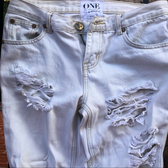 One Teaspoon white distressed jeans - Picture 3 of 3